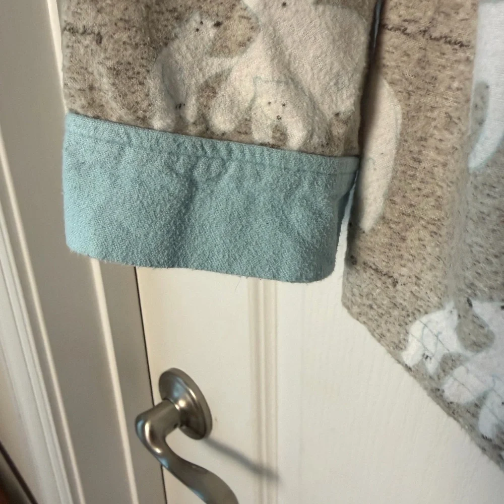 Munki Munki Polar Bear Flannel Pajama Set | Cozy Button-Down Top & Pants size S - Picture 4 of 10